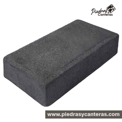 Adocreto Rectangular 40x20cm. es un adoquín de concreto de alta resistencia, sus características son: