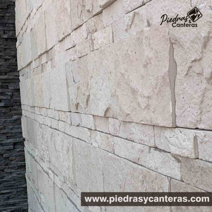 Enduelado Blanca Galarza  es una cintilla de piedra natural ideal para interiores y exteriores, es una piedra de alta resisitencia, tiene monocromaticas en color blanco. Sin embargo.