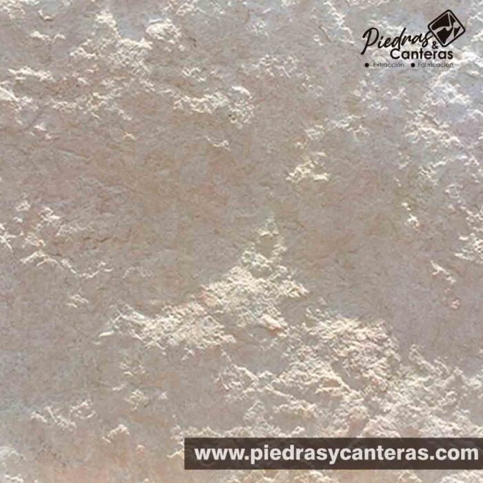 La Piedra Blanca Galarza 40x40cm. es una piedra natural caliza, es muy usada para recubrimiento de muros tanto para interiores como para exteriores, es de poca resistencia con tonalidades blanco-beige.
