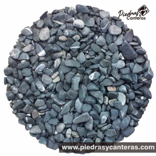 La Piedra de Mármol Negra .5" es una piedras 100% natural.