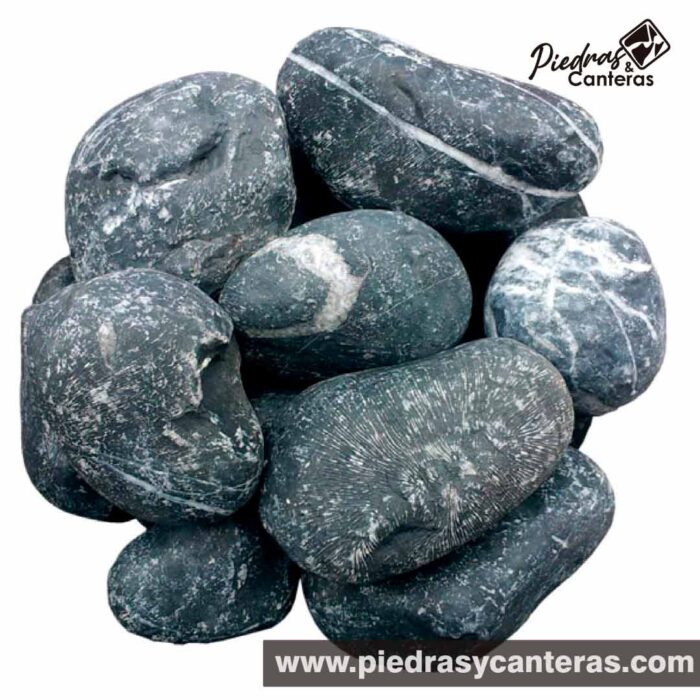 La Piedra de Mármol Negra 3.5" es una piedras 100% natural.