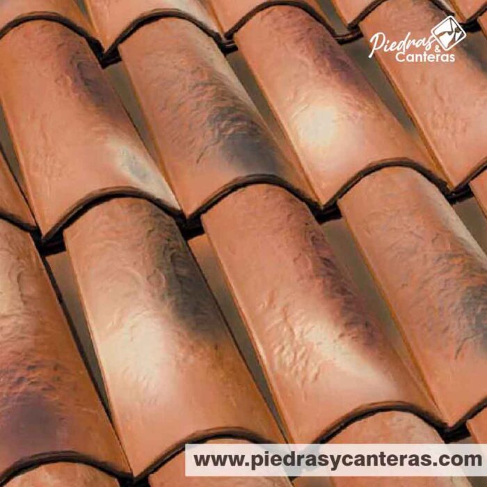 La Teja Casa Grande Santa Barbara tiene base color natural y tres esmaltes aplicados sobre la teja.