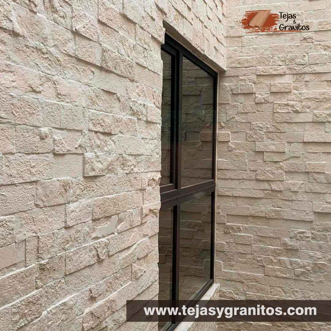 Cintilla Blanco Galarza es una cintilla de piedra natural ideal para interiores y exteriores, es una piedra de alta resisitencia, tiene monocromaticas en color blanco. Sin embargo.