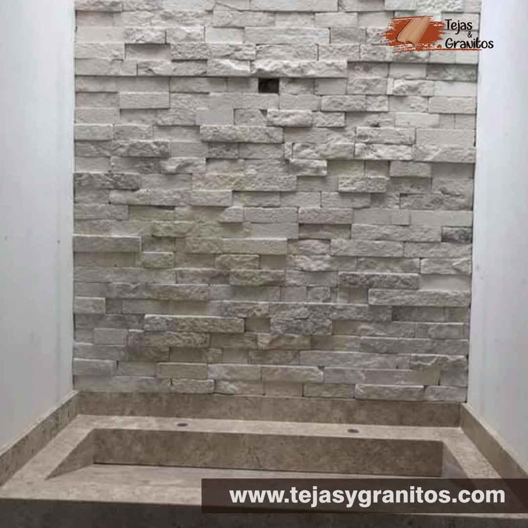Cintilla Blanco Galarza es una cintilla de piedra natural ideal para interiores y exteriores, es una piedra de alta resisitencia, tiene monocromaticas en color blanco. Sin embargo.