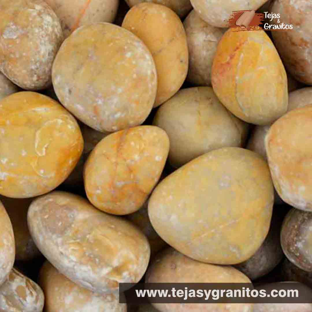 La Piedra de Mármol Amarilla 2.5" es una piedras 100% natural.