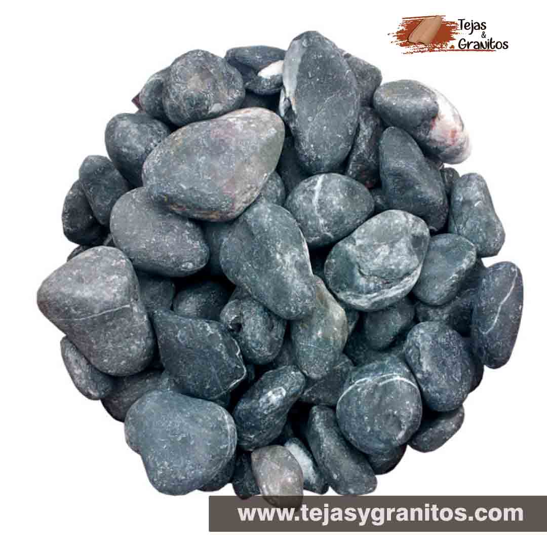 La Piedra de Mármol Negra 1.5" es una piedras 100% natural.